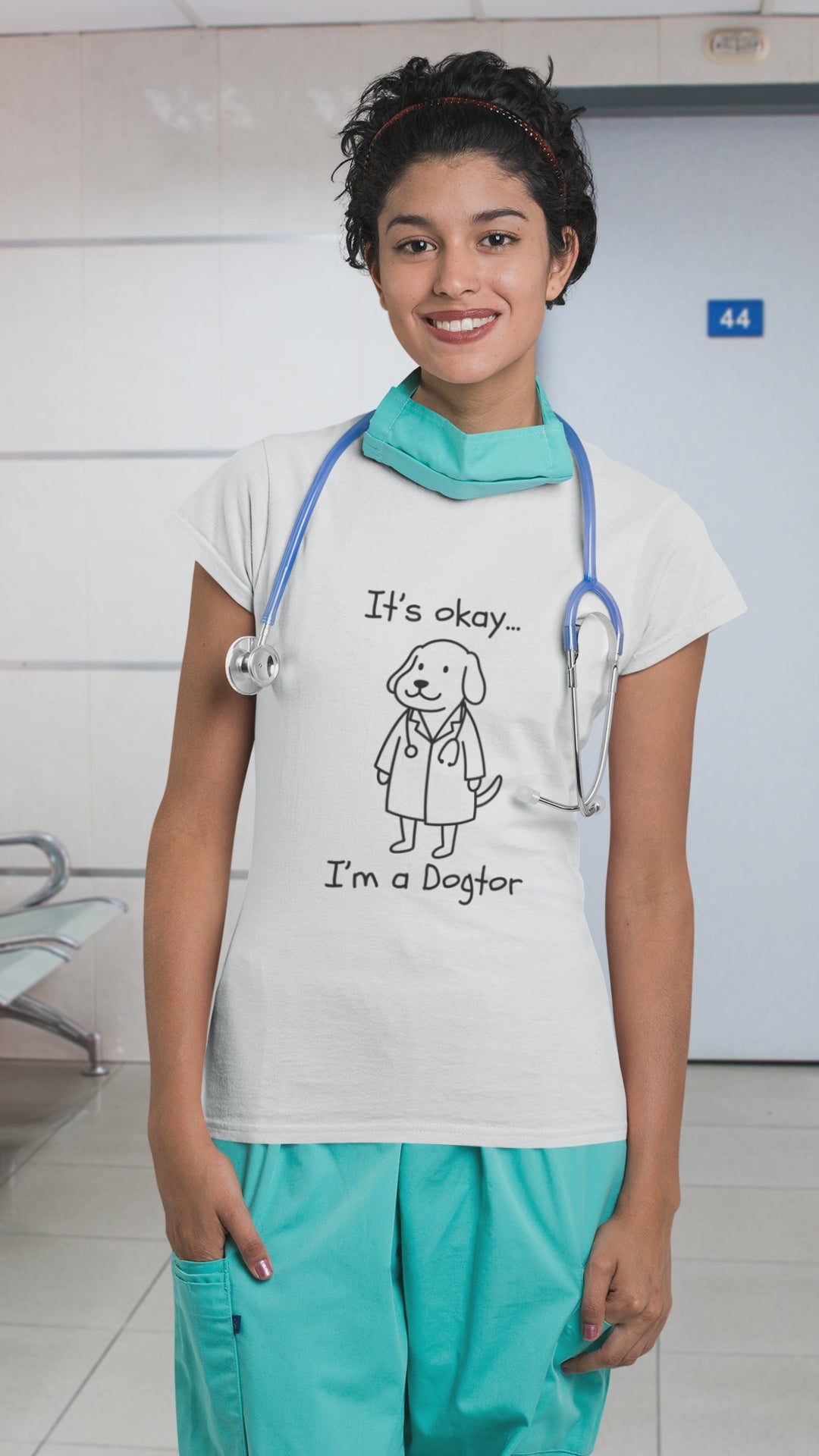 This It’s Okay I’m a Dogtor shirt is a funny dog doctor t-shirt for veterinarians, vet techs, vet students, dog lovers, and pet parents.